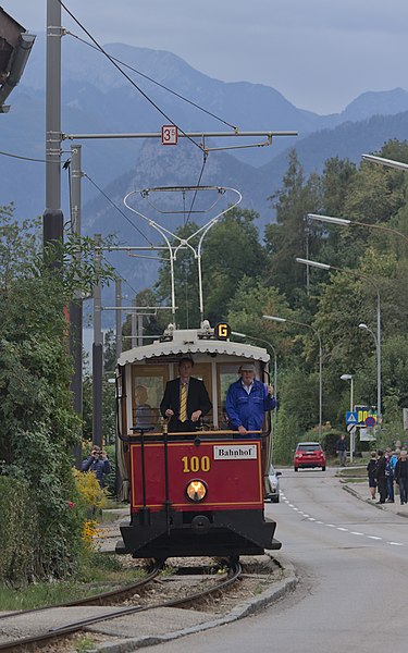 File:2018-08-25 AT Gmunden, Alois-Kaltenbruner-Straße @ Kraftwerkgasse, GM 100 (50666940563).jpg