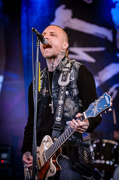 File:20180520 Gelsenkirchen RockHard Backyard Babies 0133.jpg