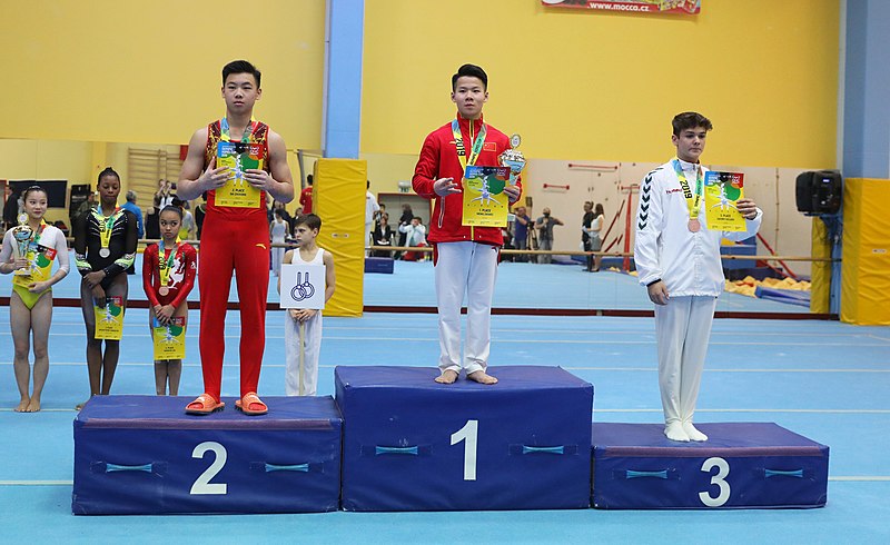 File:2019-11-30 OHC Liberec 2019 MAG Apparatus finals Victory ceremonies (Martin Rulsch) 31.jpg