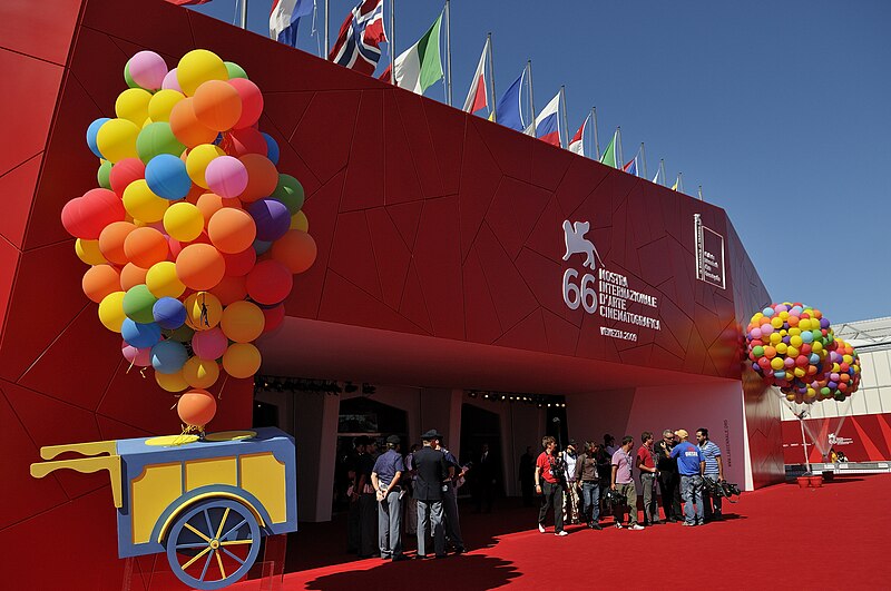 File:66ème Festival de Venise (Mostra) Palais du Cinema.jpg