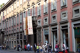 8829 - Milano - Via Manzoni - Palazzo Poldi Pezzoli - Foto Giovanni Dall'Orto 14-Apr-2007.jpg