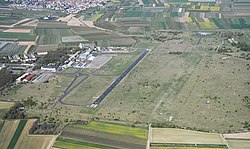 Aerial image of the Mainz-Finthen airfield.jpg