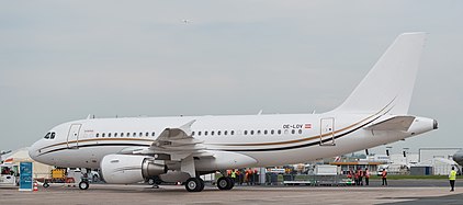 English: Tyrolean Jet Service Airbus A319-115(CJ) (reg. OE-LOV, c/n 3513) at Paris Air Show 2013. Deutsch: Tyrolean Jet Service Airbus A319-115(CJ) (Reg. OE-LOV, c/n 3513) im Static Display der Paris Air Show 2013