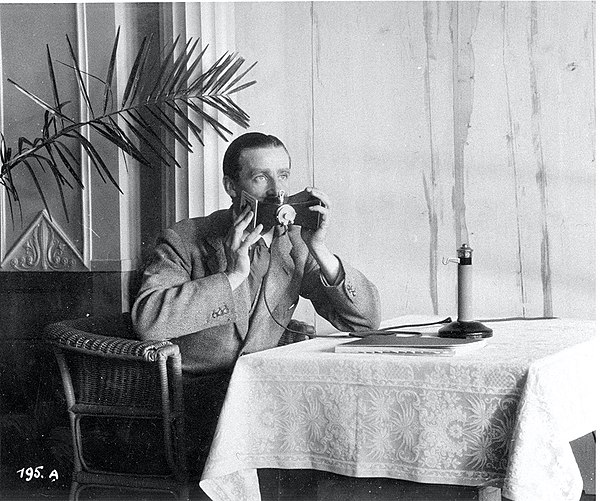 Alan Gordon-Finlay trialling the Hush-A-Phone at the League of Nations, c. 1927 - ILO Historical Archives