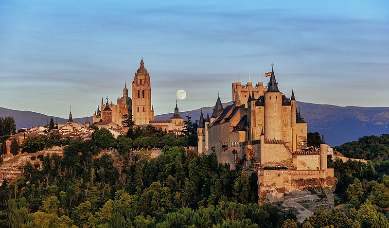 File:Alcázar de Segovia, situado en la Ciudad vieja de Segovia. Patrimonio Mundial por la UNESCO.jpg