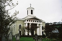 Den klassiska fasaden på St Swithuns kyrka, Allington.