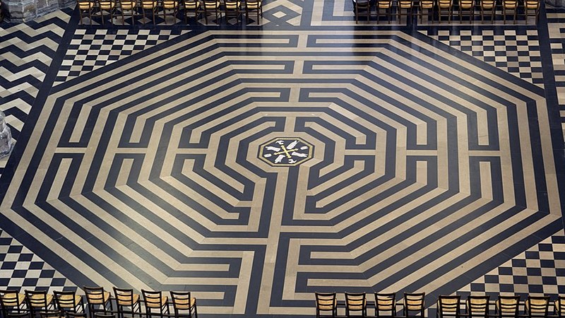 File:Amiens-maze.jpg