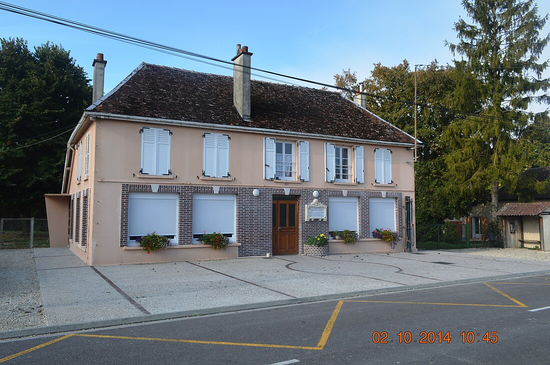 File:Assencieres Mairie.JPG