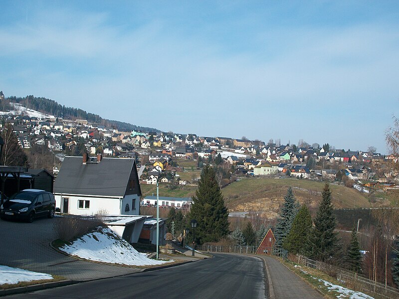 File:Ausblick auf Bermsgrün (1).jpg