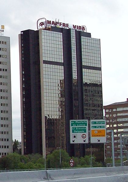 File:Avda de Burgos 12 (cropped from Zona financiera de la M-30 (Madrid) 01.jpg