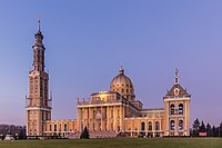 Basílica de Nuestra Señora de Licheń، Stary Licheń، Polonia، 2016-12-21، DD 33-35 HDR.jpg