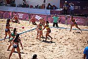 Deutsch: Beachhandball bei den Olympischen Jugendspielen 2018; Tag 4, 10. Oktober 2018; Mädchen, Vorrunde, Gruppe A - Ungarn-Chinese Taipei (Taiwan) 2:0 English: Beach handball at the 2018 Summer Youth Olympics at 10 October 2018 – Girls Preliminary Round Group A‎ – Hungary-Chinese Taipei 2:0