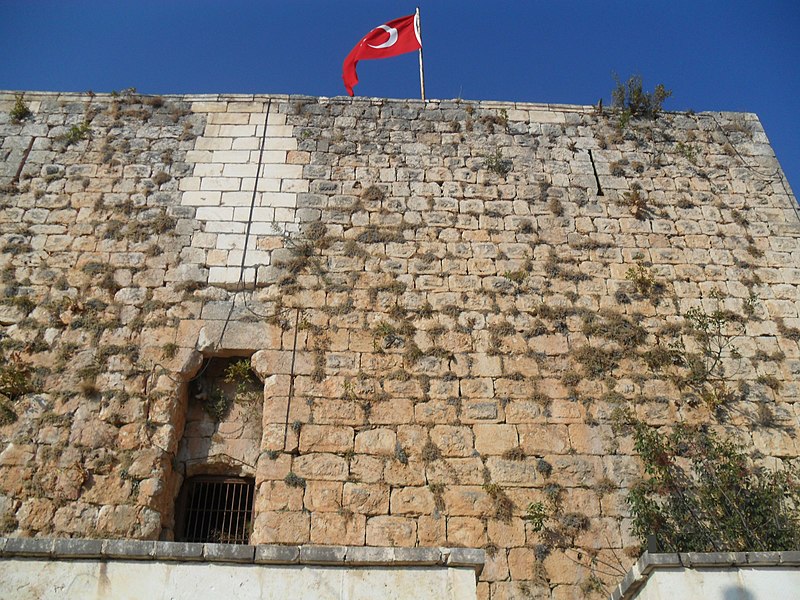 File:Belenkeşlik Castle.jpg