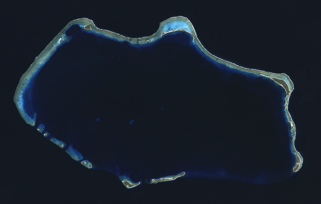  Bikini Atoll 2001-01-14, Landsat 7 ETM+, bands 3-2-1-8 