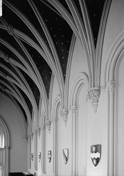 Blind arches in the form of a blind arcade at the Smithsonian Institution, Washington, D.C. Blind-arch.jpg
