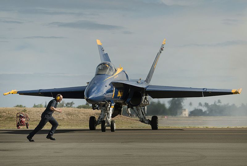 File:Blue Angels illustrate precision during Wings Over the Pacific 140927-F-AD344-323.jpg