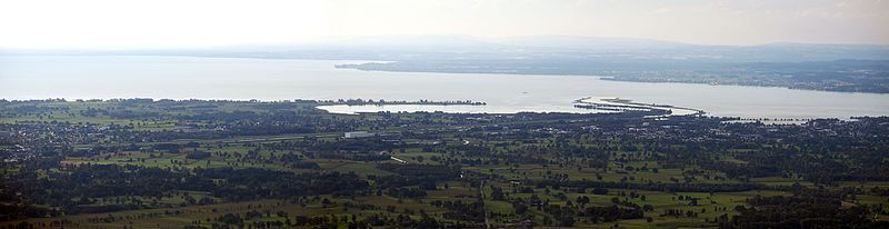 File:Bodensee Rheinmündung - panoramio.jpg