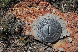 Brow Monument ABD Sahili ve Jeodezik Araştırma Marker.jpg