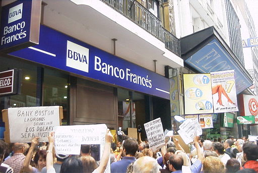 Buenos Aires - Manifestación contra el Corralito - 20020206-17