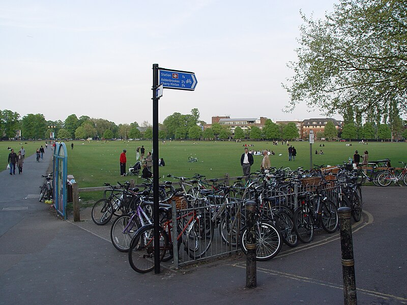 File:Cambridge Parkers Piece Bicycle Racks.jpg