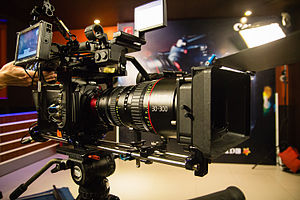 CN-E 30-300mm Cine lens.jpg ile Canon EOS C500