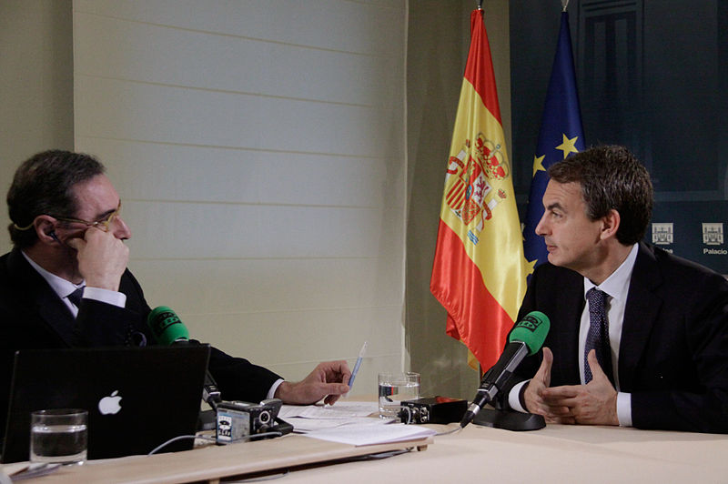 File:Carlos Herrera entrevista a JLRodríguez Zapatero.jpg