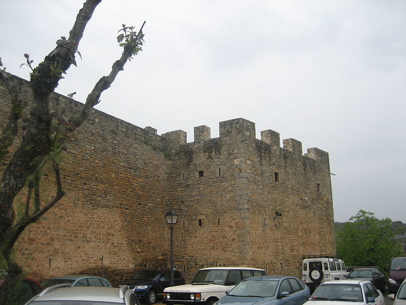 File:Castillo de Aínsa 2.jpg