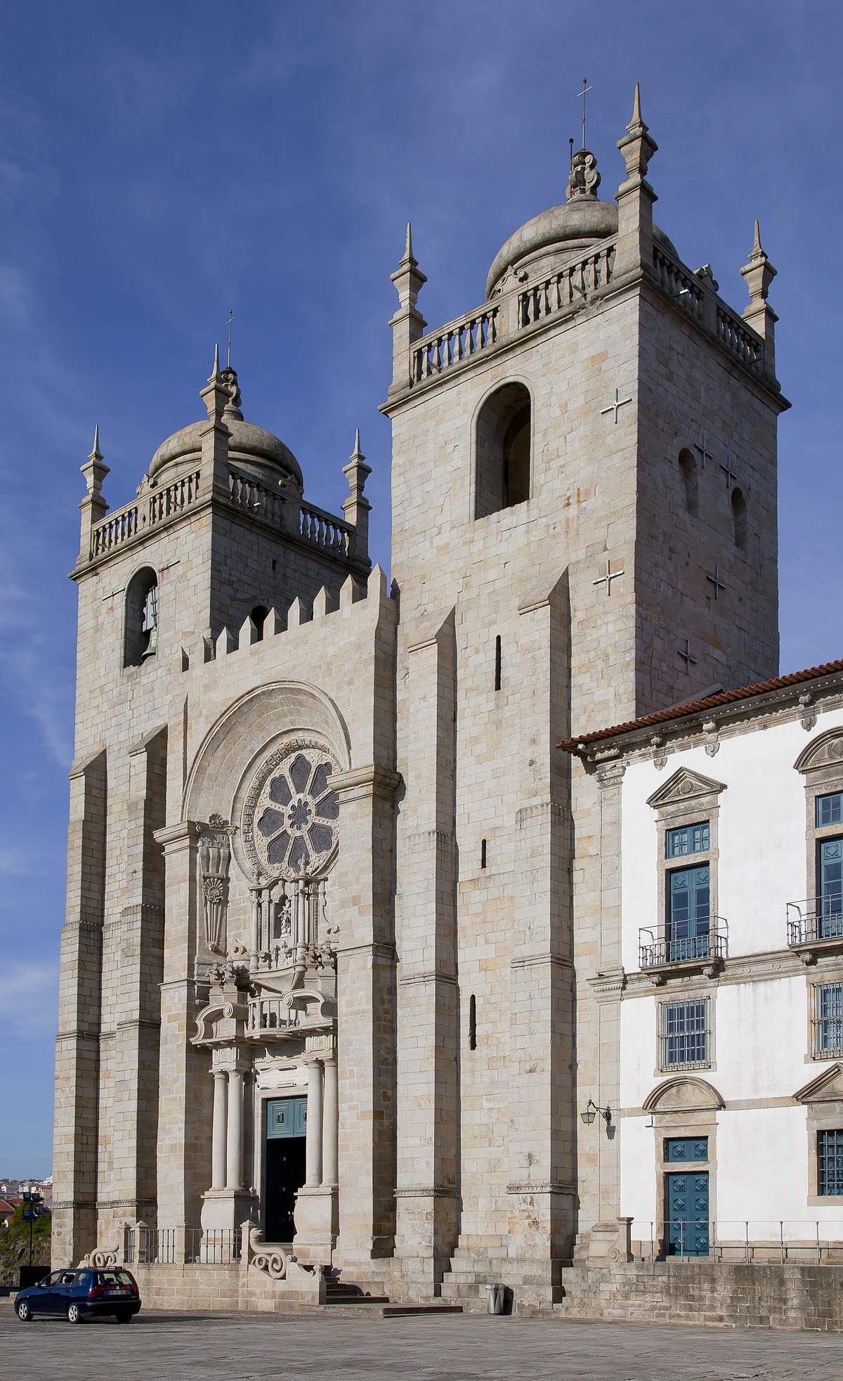 Sé Catedral do Porto: porto de todos os sentidos