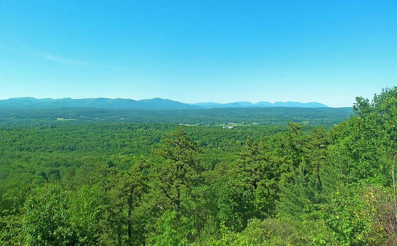 File:Catskill Mountains from Shawangunk Ridge near Kerhonkson, NY.jpg