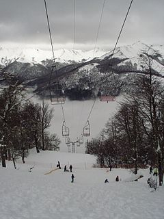 Pohled na jezero Nahuel Huapi z vrcholu Cerro Bayo