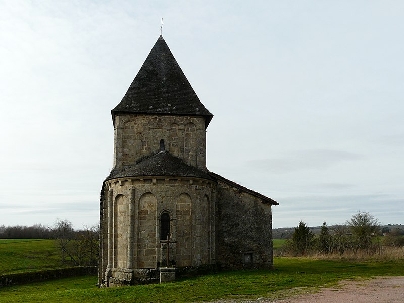 File:Champniers-Reilhac église Reilhac chevet.JPG