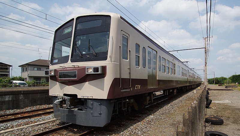 File:Chichibu 6003 Nagata Station 20170624.jpg