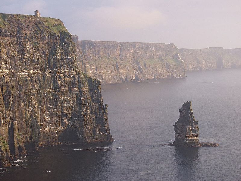 File:Cliffs O'Briens Tower.jpg