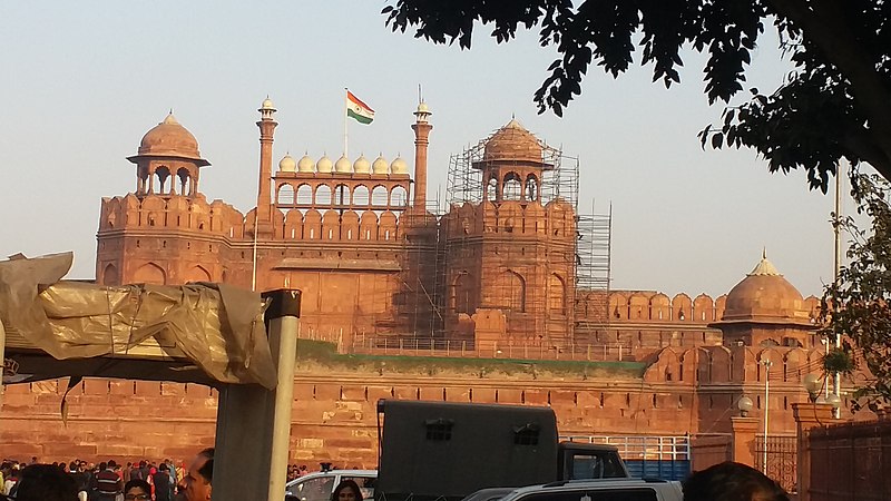 File:Construction at Red Fort.jpg