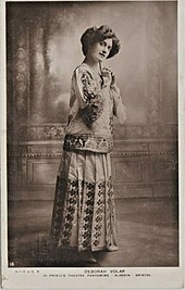 Deborah Volar in Aladdin (1908) Deborah Volar Aladdin Princes Theatre Bristol 1909.jpg