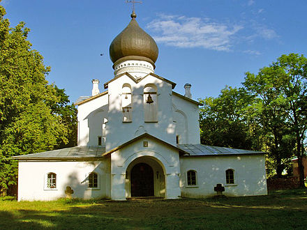 St. Dmitry Solounskiy cathedral in Gdov (1993)