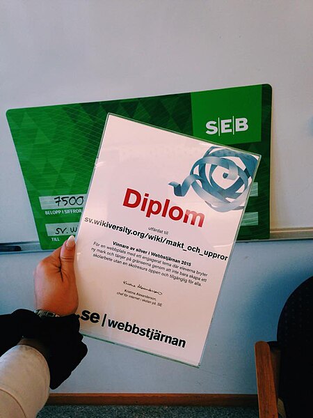 File:Diplom och check 2015 i webbstjärna.jpg