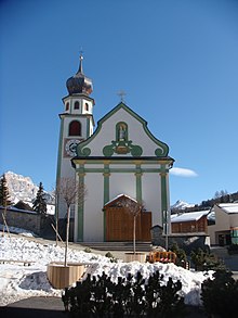 Dorfkirche in St. Cassian.JPG