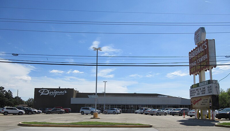 File:Dorignac's Supermarket, Vets Blvd, Metairie, Louisiana, 7 March 2024.jpg