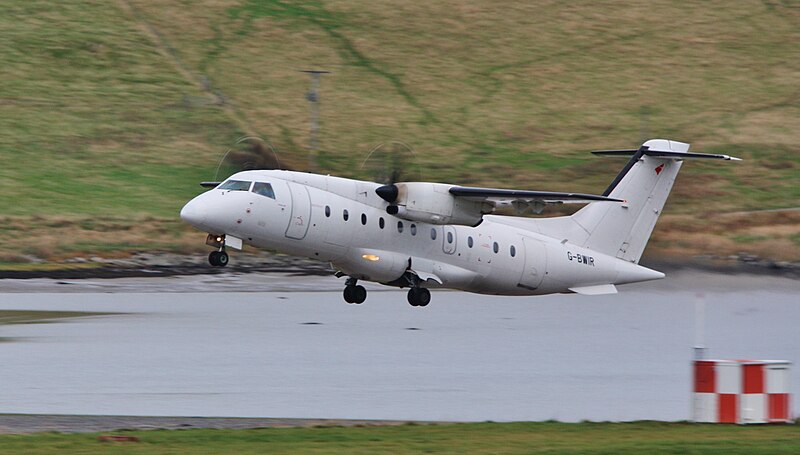 File:Dornier 328 G-BWIR IMG 0447 (10296741375).jpg