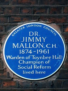 Blue plaque commemorating Jimmy Mallon