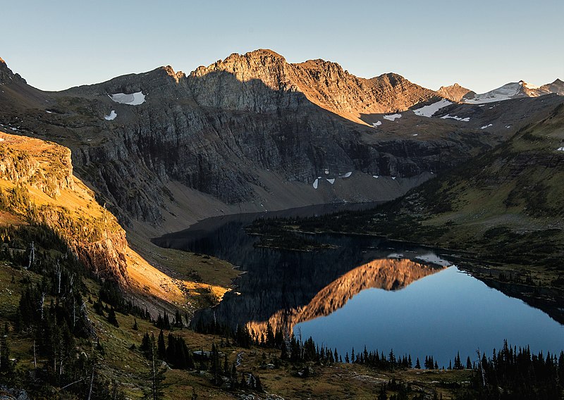 File:Dragons Tail, Glacier Park.jpg