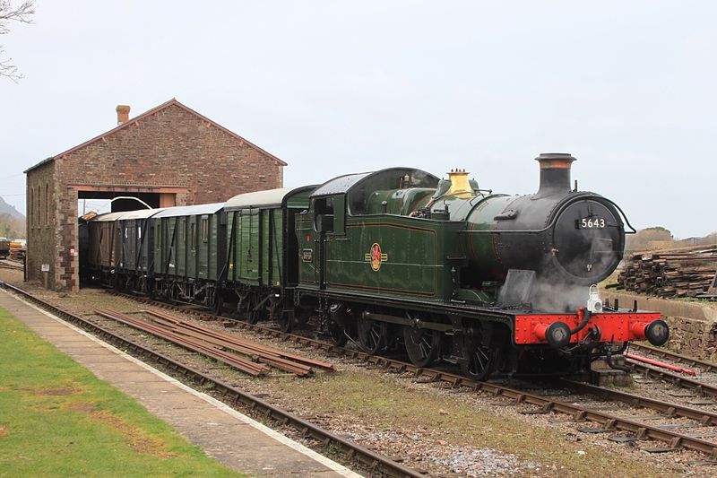 File:Dunster - 5643 shunting the goods shed.JPG