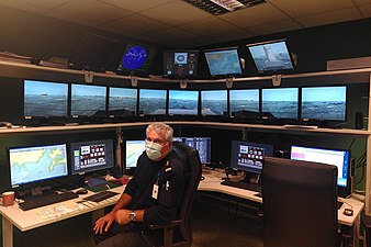 Salle de contrôle du simulateur.