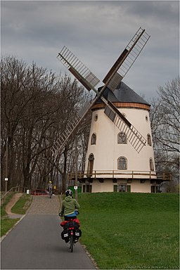 Elberadweg Gohliser Windmühle