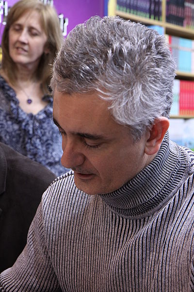 File:Eric Giacometti - Salon du livre de Paris 2010.jpg