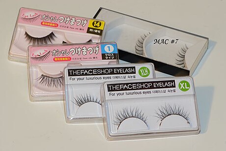 File:Fake Eyelashes.jpg