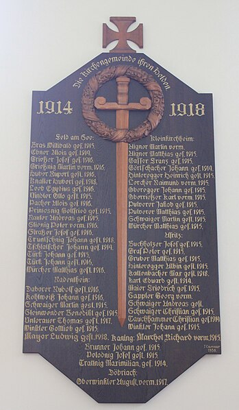 File:Feld am See - Evangelische Kirche - Kriegerdenkmal.jpg