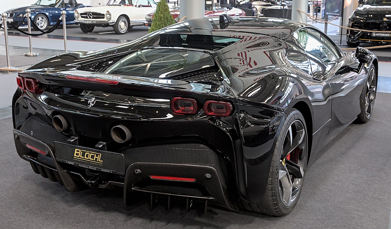 Image of Ferrari SF90 Stradale IAA 2021 1X7A0129