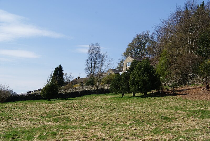 File:Field below the Nidderdale Way - geograph.org.uk - 3458817.jpg